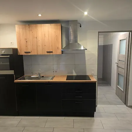 Klimatisierte Moderne Einzimmerwohnung In Apartment *