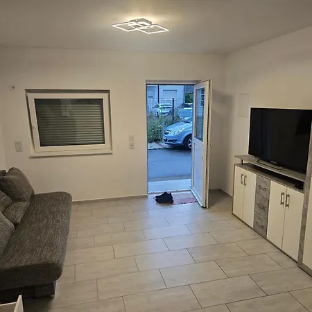 Klimatisierte Moderne Einzimmerwohnung In *